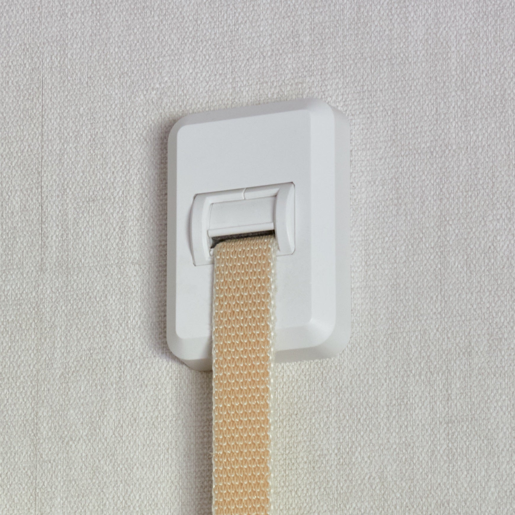 Altbau Sanierungsgurtführung für 22 / 23 mm Rollladengurt Einbaubeispiel